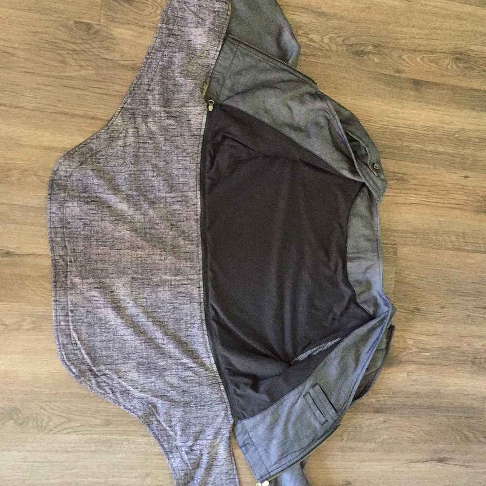Unique LuLuLemon jacket! - Picture 3 of 6